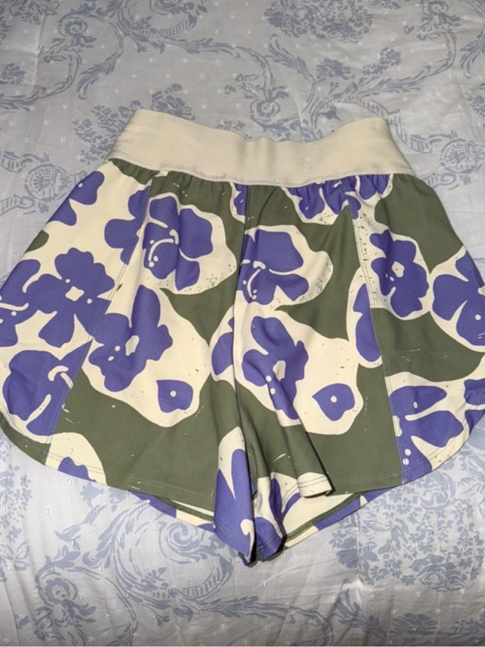 Nike Naomi Osaka Tie-Waist Floral Shorts in Green and Lavender - Picture 4 of 5